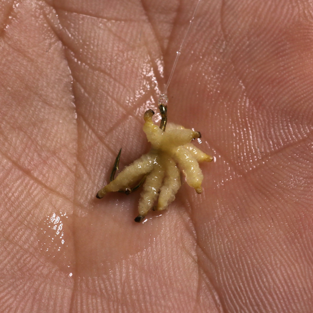 Fly Fishing White Striped Horse Mouth Simulation Maggot Hook, Breadworm Artificial Bait, Fly Hook - Image 2